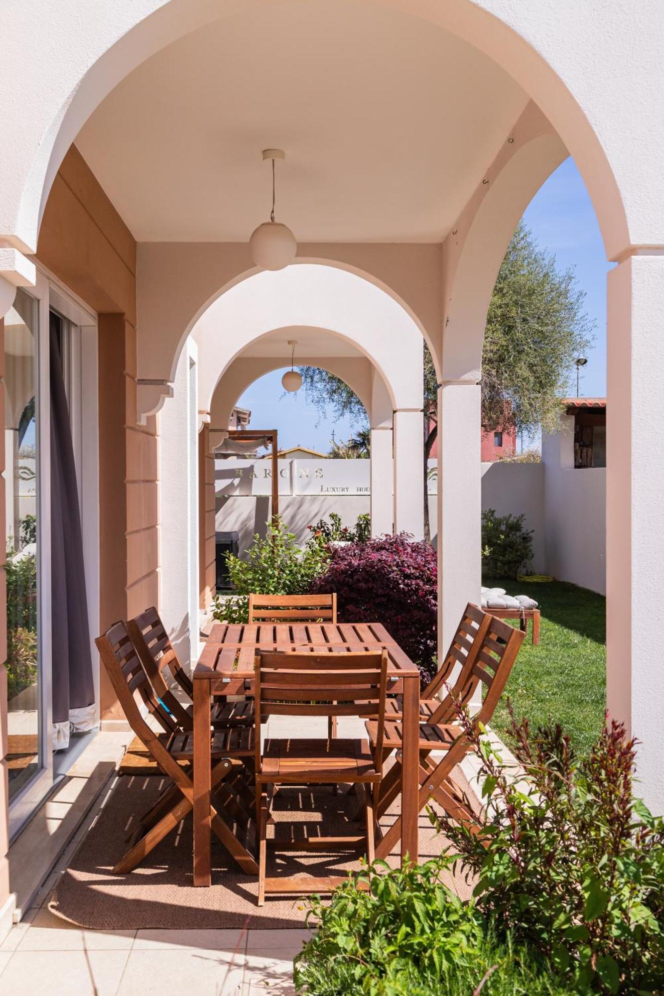 Апартаменты Residenza Del Barone Luxury House - Pula, Sardegna Экстерьер фото