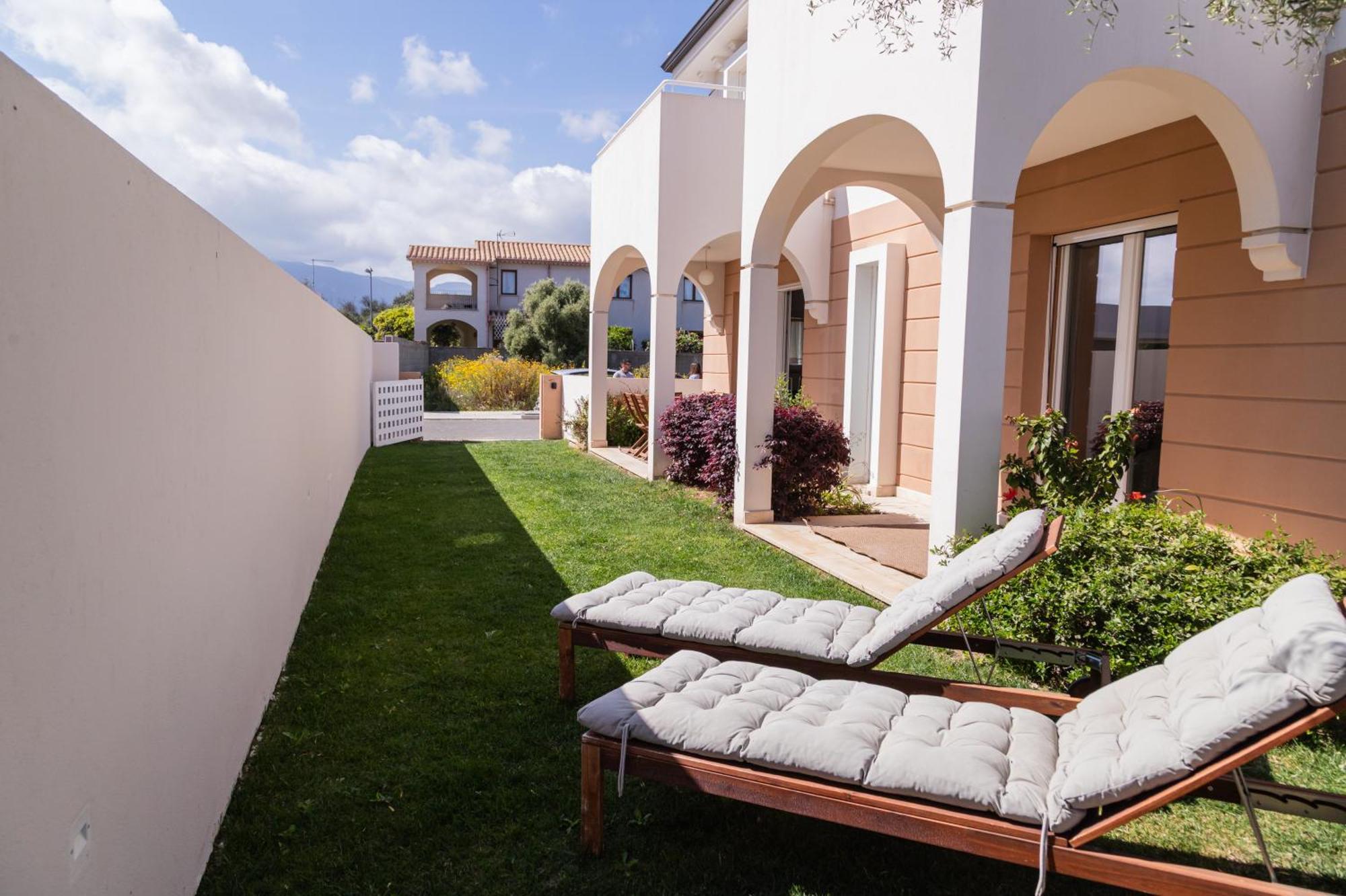 Апартаменты Residenza Del Barone Luxury House - Pula, Sardegna Экстерьер фото